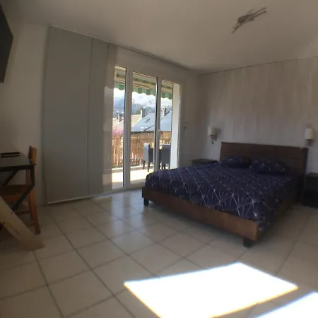 Apartment Et Montagne: Spacious With Terrace Near St Jorioz *