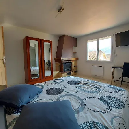 Apartment Et Montagne: Spacious With Terrace Near St Jorioz *